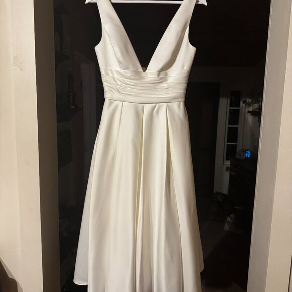 DB Studio White Wedding Dress - Picture 7 of 10